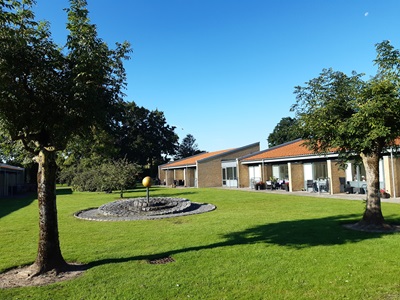 Præsthøjgården have og boliger